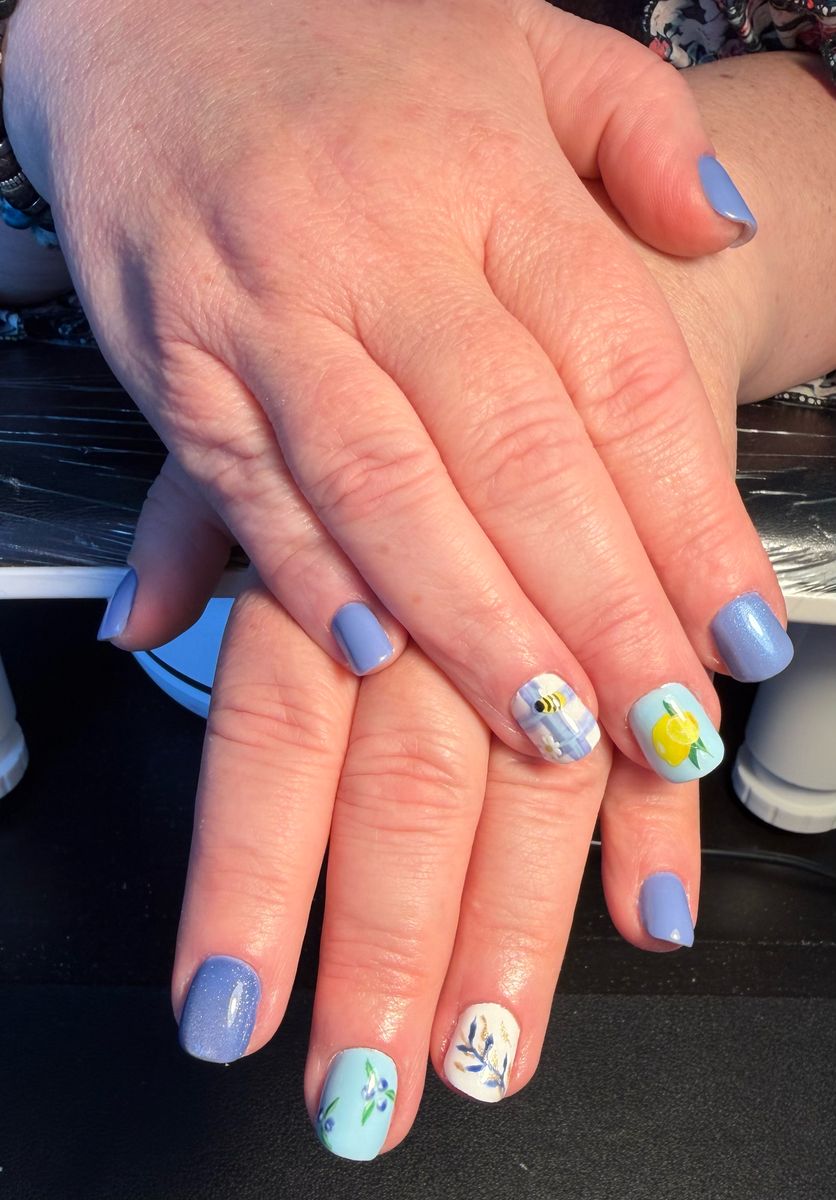 Ongles pastel multicolores