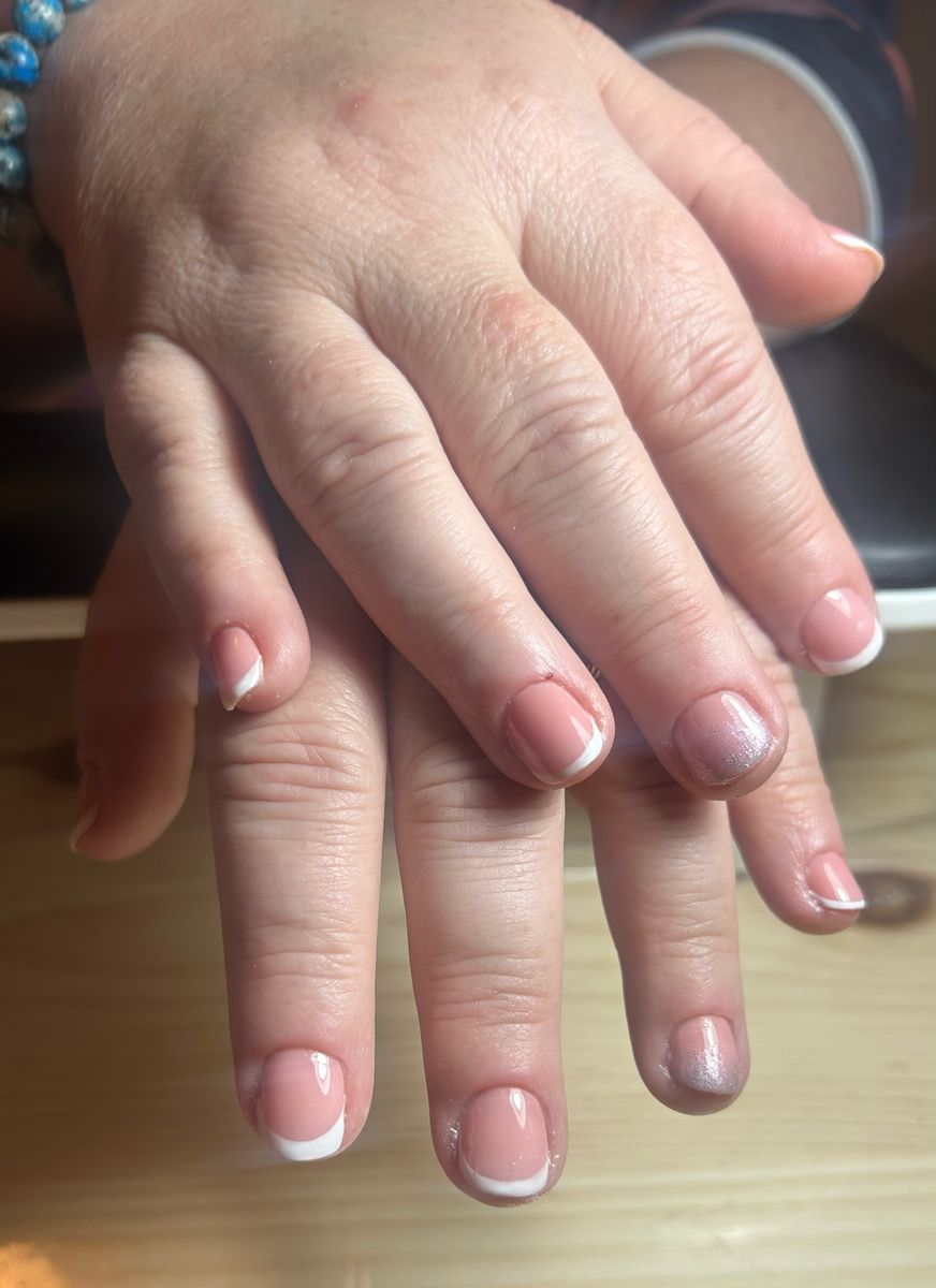 Ongles roses naturels